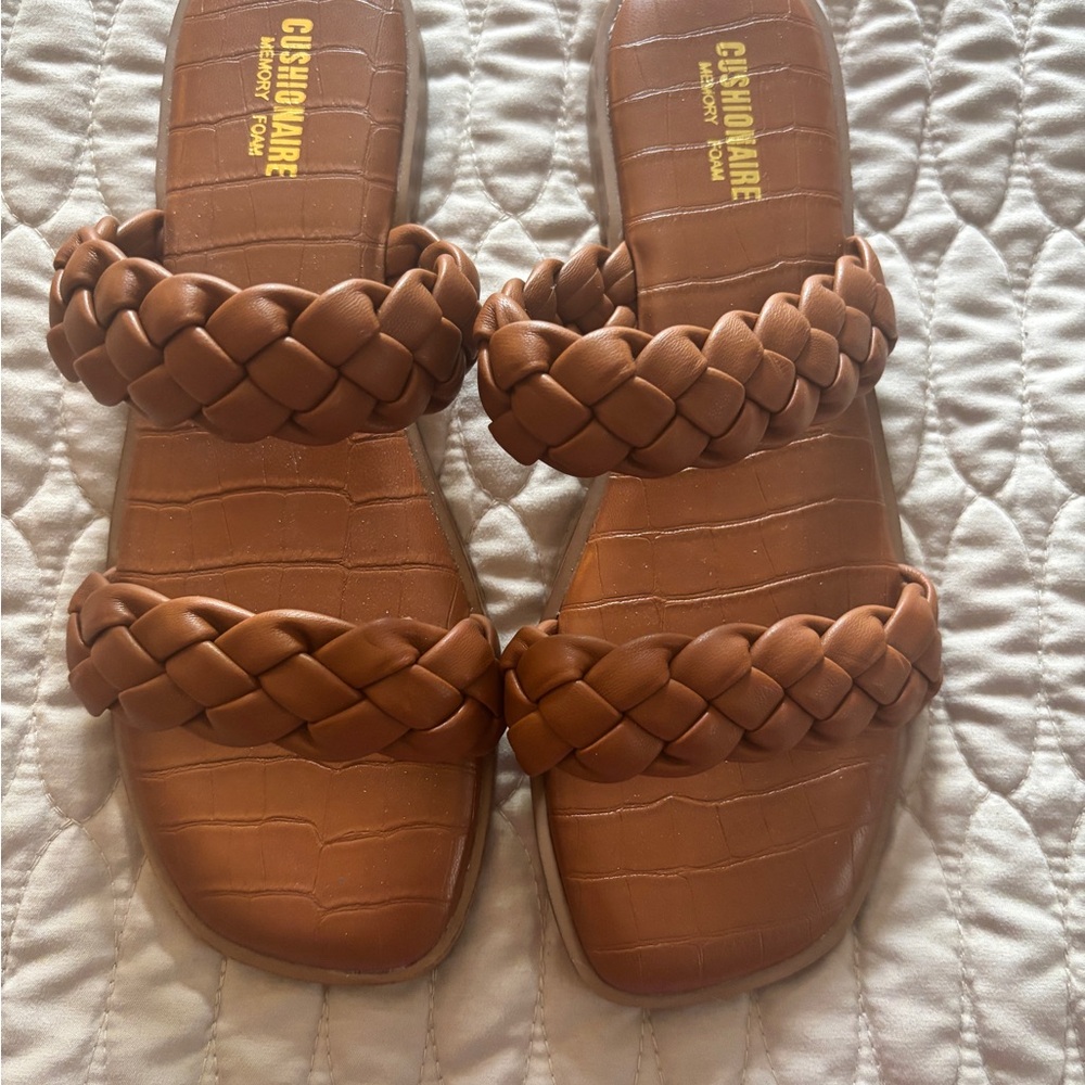 Cushionaire ‘Vicki’ Sandal